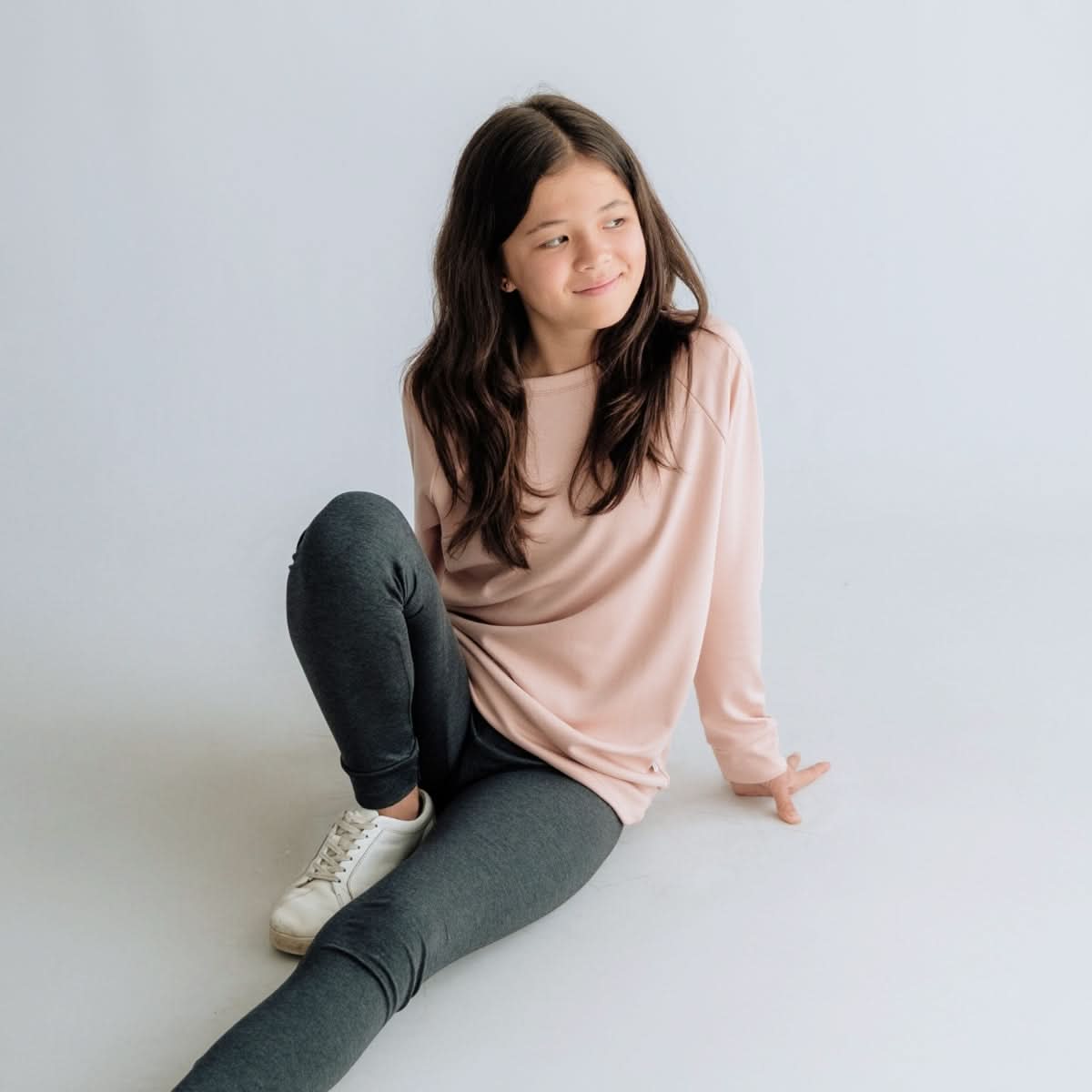 Youth Bamboo Raglan Pullover | Doeskin - additional view