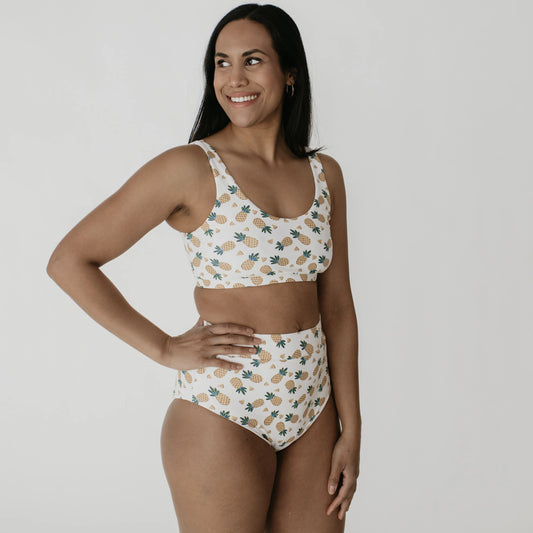 Women's Scoop Neck Swim Top | Wynnie/Pineapples
