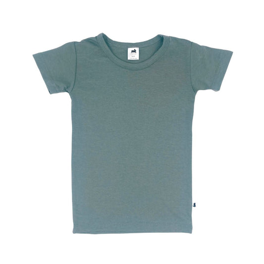 Benefits of Wearing a Bamboo T-Shirt: The Little & Lively Guide