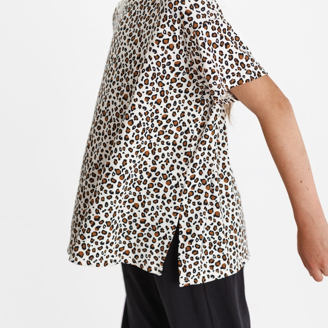 Youth Bamboo Oversize All-Over Print T-shirt | Snow Leopard