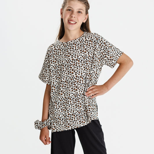 Youth Bamboo Oversize All-Over Print T-shirt | Snow Leopard