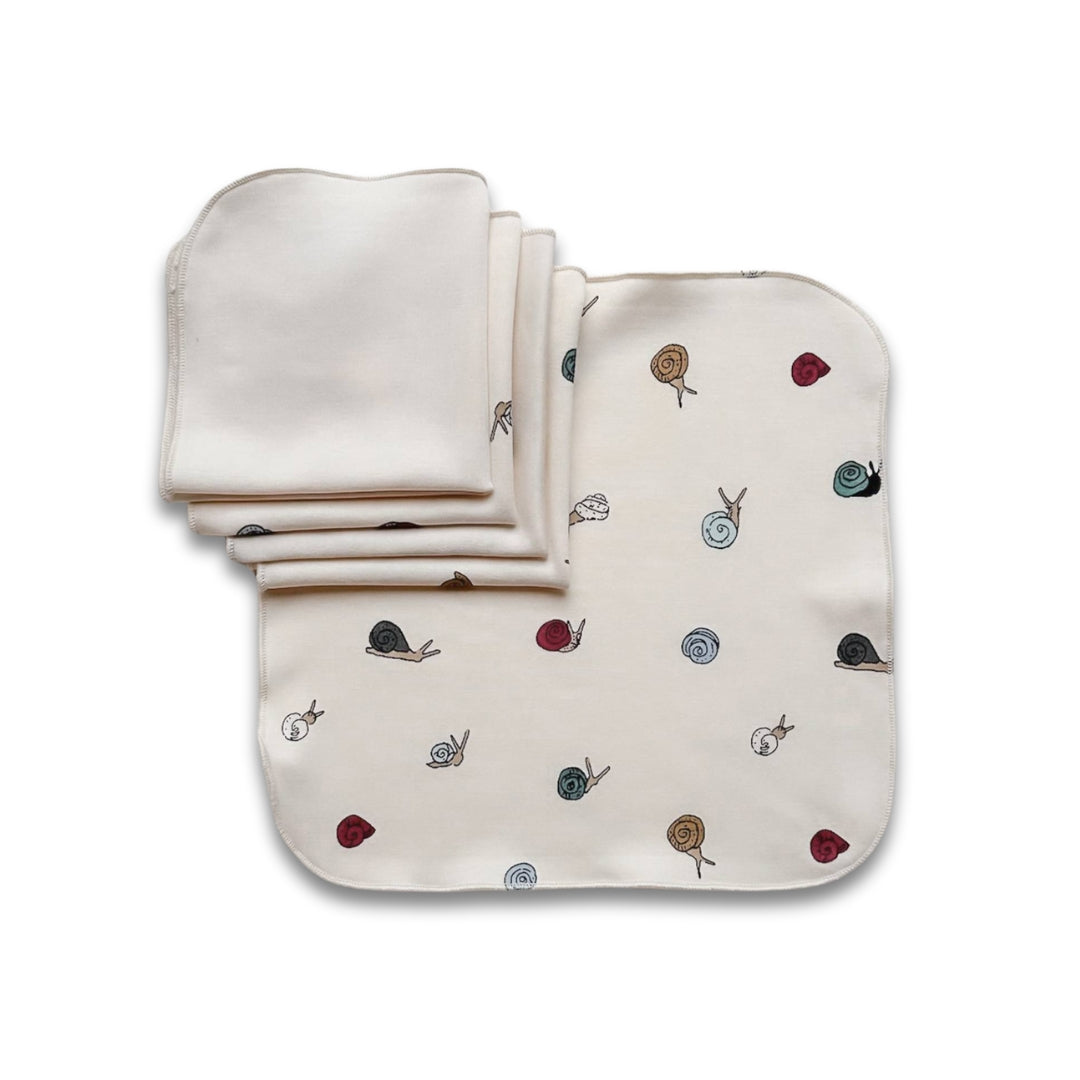 Bamboo Baby Capsule Gift Box - Ditsy Snails & Cream