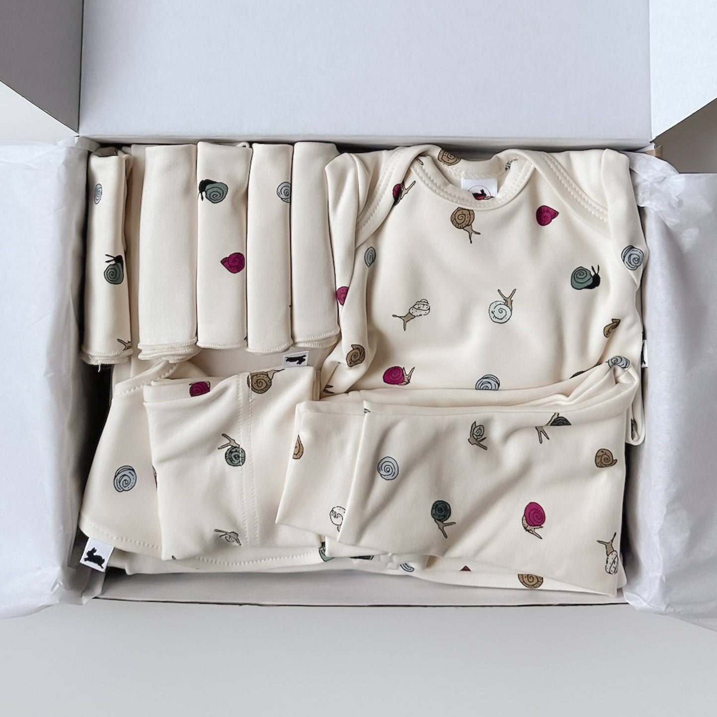 Bamboo Baby Capsule Gift Box - Ditsy Snails & Cream