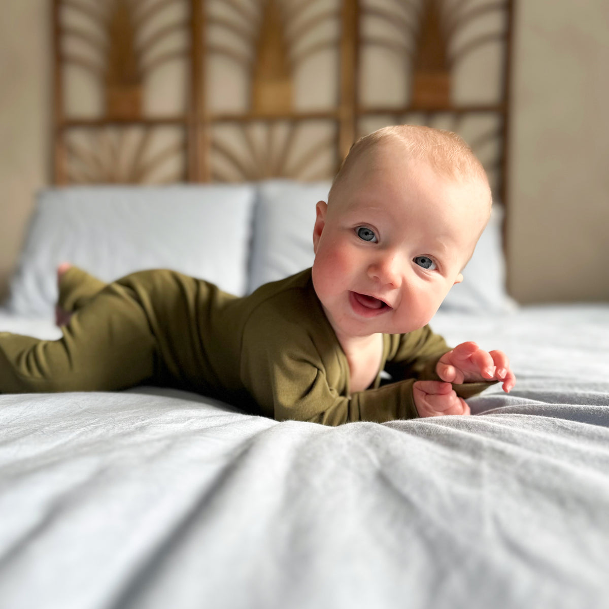 Bamboo Baby Zipper Footed Bodysuit | Olive