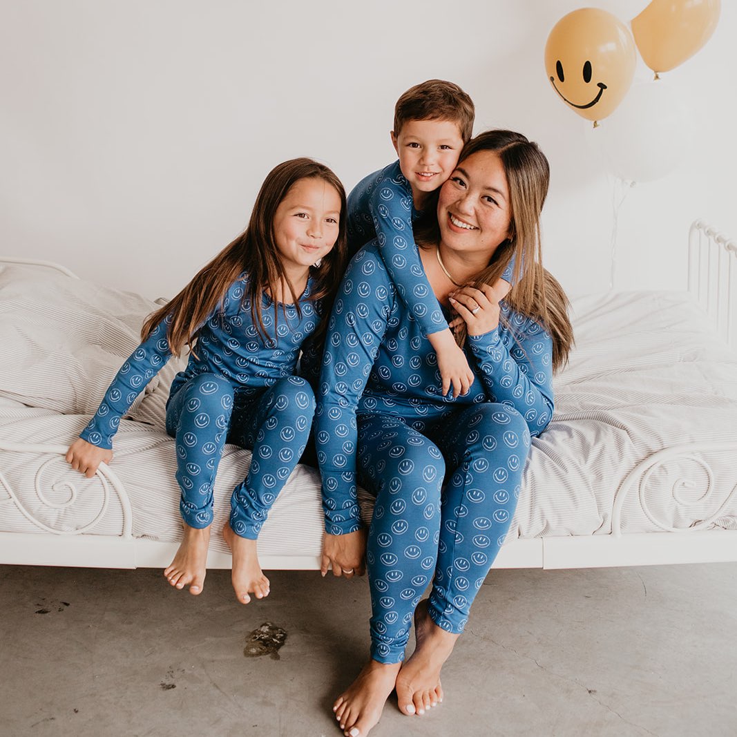 Kid's/Youth Long Sleeve Pajama Set | Blue Smilies